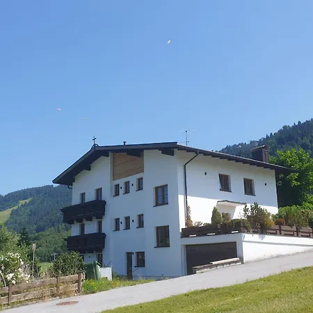 Διαμέρισμα Nicky And *