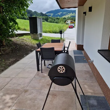 Διαμέρισμα Nicky And *