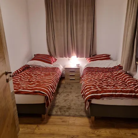 Nicky And Appartement *