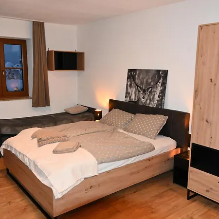 Nicky And شقة نيديراو