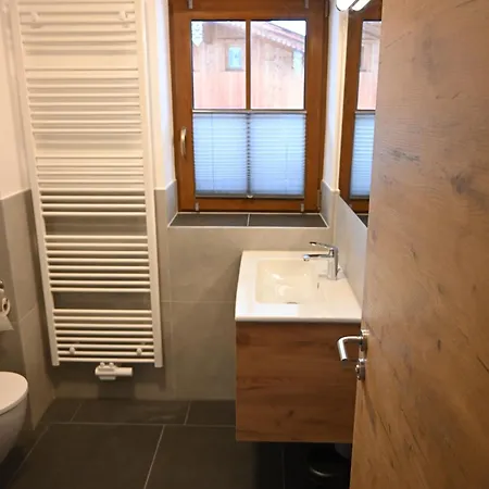 Nicky And * نيديراو