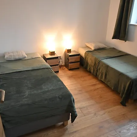 Nicky And * نيديراو