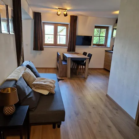 Nicky And * نيديراو