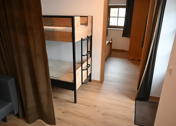 Nicky And アパート *