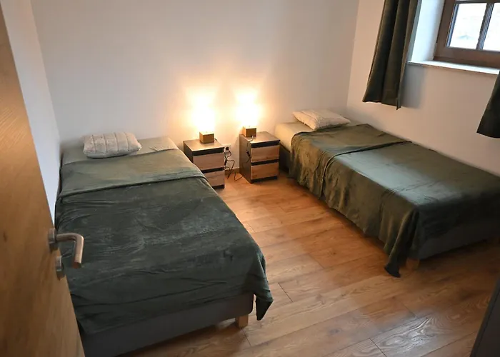 Nicky And * ニーデラウ